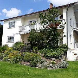ferienwohnung-wenzl-schnaitsee.com-bavaria.com/